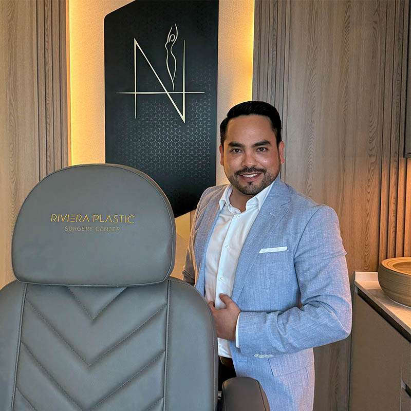 https://plasticsurgeryriviera.com/es/wp-content/uploads/2025/07/dr-adrian-nieto.jpg