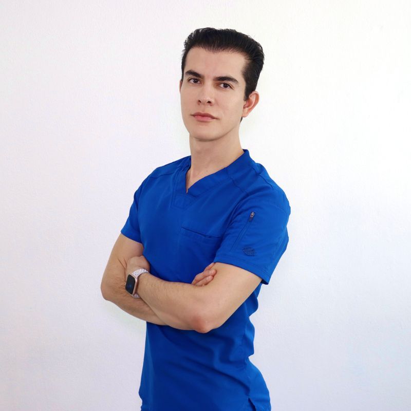 dr nain maldonado plastic surgeon in cancun mexico
